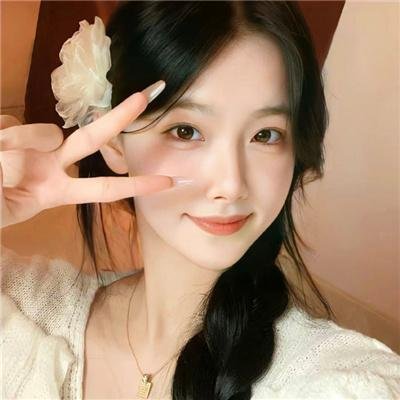 她比烟花寂寞